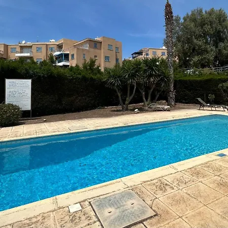 Sea View Apartment Near The Beach Paphos Exterior photo